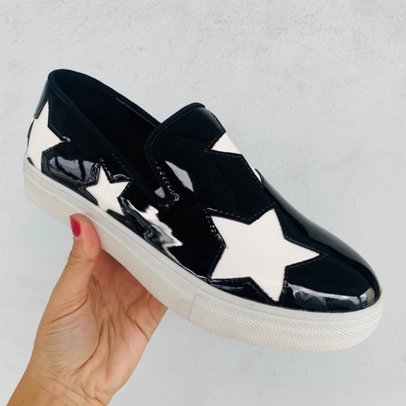 NWT Boutique Black & White Star Print Shoes - Picture 5 of 5